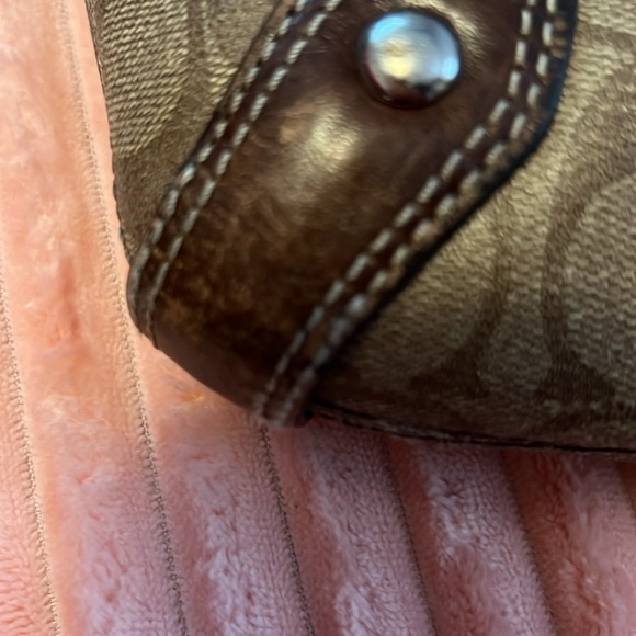 Coach 👜 - Picture 4 of 8